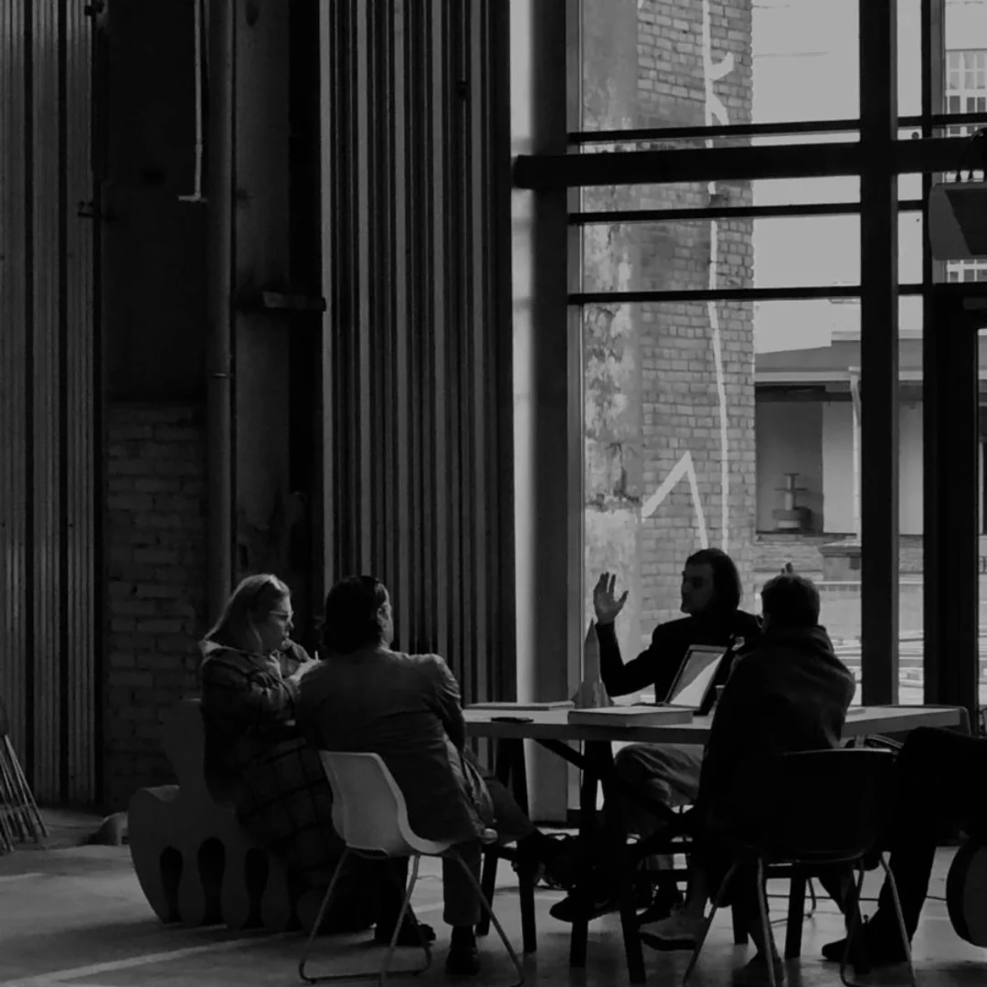 Microsoft ecosystem diagram showing Teams, SharePoint, Dynamics 365, Power BI, and Office 365 integration for enterprise collaboration